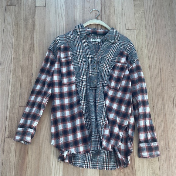 We The Free Checkered Button-Up Shirt - Red and Black size S - Picture 3 of 7